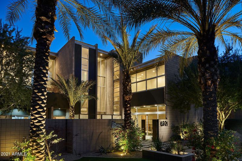 Modern Old Town Scottsdale residence on East 1st Street sold by Candelaria Luxury Properties